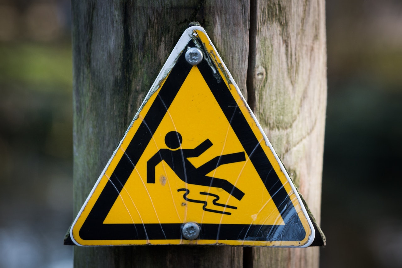 Slip and fall warning sign